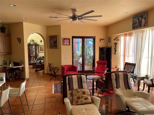 9017 BAYWOOD PARK DRIVE, Seminole, FL 33777