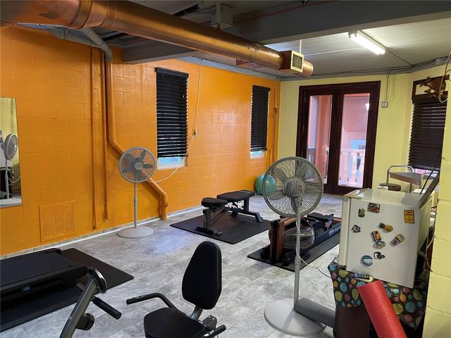 9017 BAYWOOD PARK DRIVE, Seminole, FL 33777