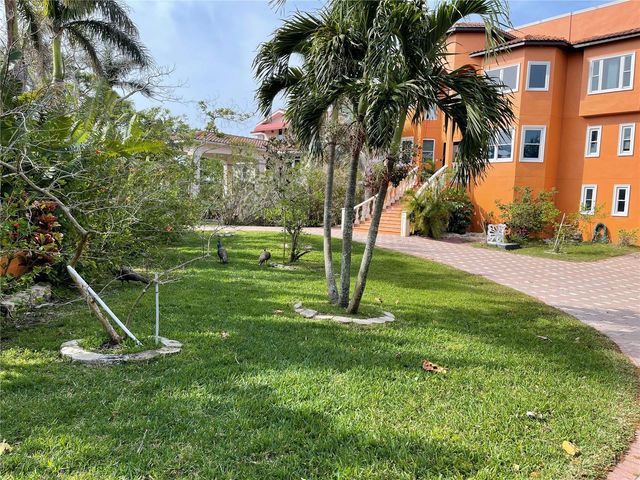 9017 BAYWOOD PARK DRIVE, Seminole, FL 33777