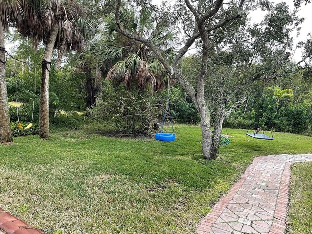 9017 BAYWOOD PARK DRIVE, Seminole, FL 33777