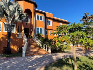 9017 BAYWOOD PARK DRIVE, Seminole, FL 33777