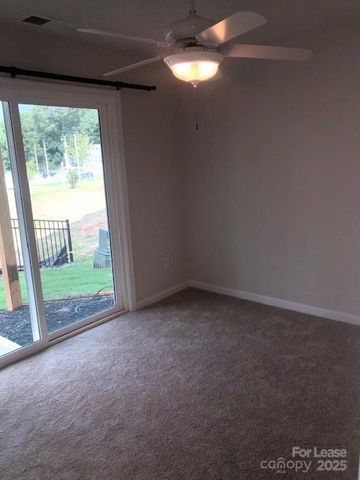 3012 Arbor Ash Street, Charlotte, NC 28208