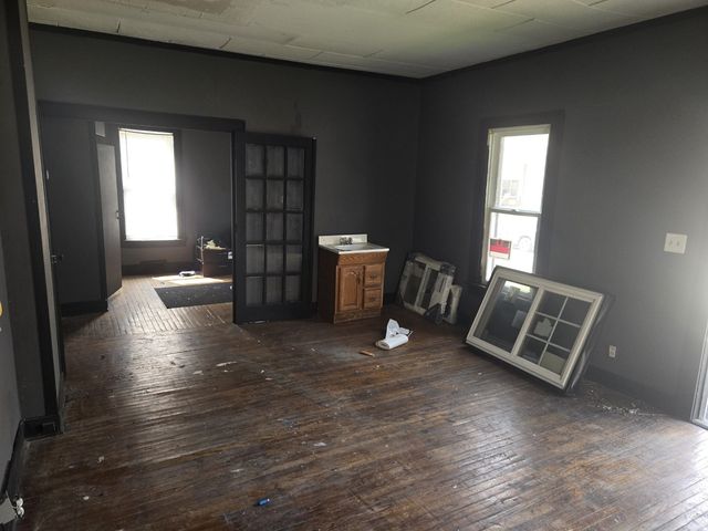 708 W Jefferson Street W, Bloomington, IL 61701