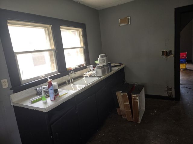 708 W Jefferson Street W, Bloomington, IL 61701