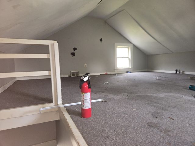 708 W Jefferson Street W, Bloomington, IL 61701