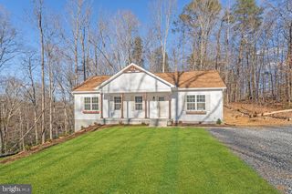 5531 HAMS FORD RD, Woodford, VA 22580