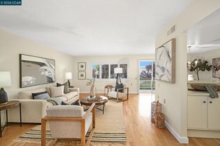 1305 Singingwood Ct #8, Walnut Creek, CA 94595