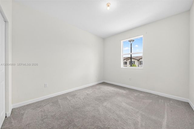 5555 NW 27th St, Lauderhill, FL 33312