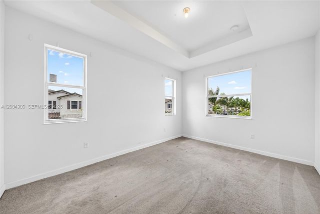 5555 NW 27th St, Lauderhill, FL 33312