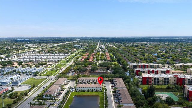 5555 NW 27th St, Lauderhill, FL 33312