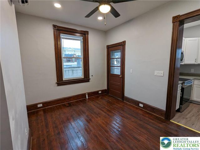 136 South 8th Street, Easton, PA 18042