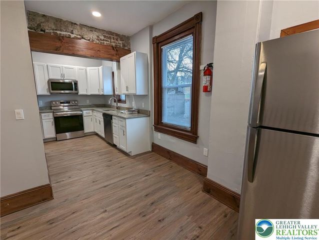 136 South 8th Street, Easton, PA 18042