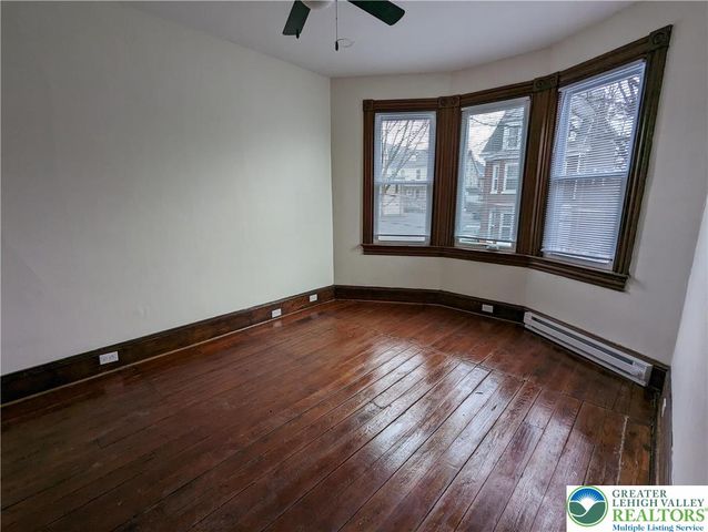 136 South 8th Street, Easton, PA 18042