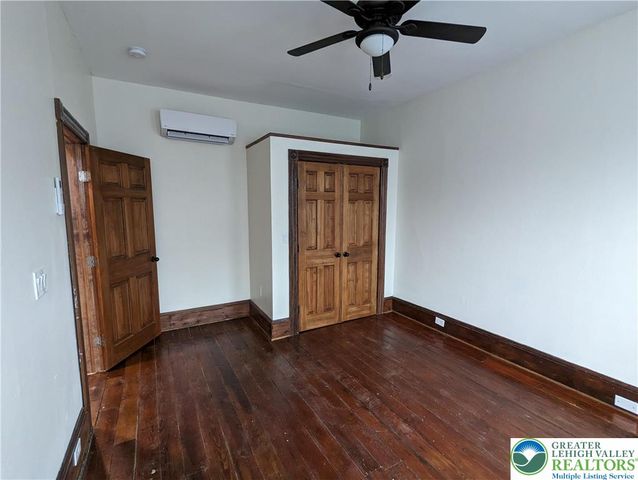 136 South 8th Street, Easton, PA 18042