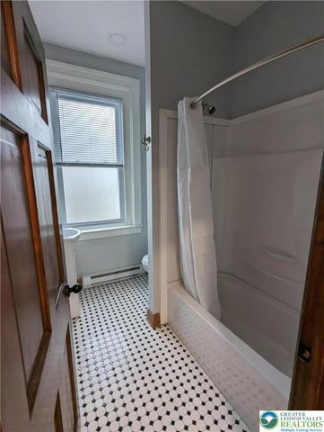 136 South 8th Street, Easton, PA 18042