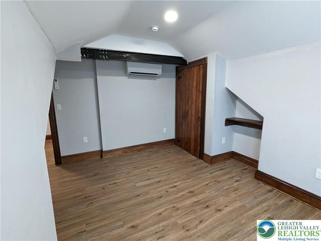 136 South 8th Street, Easton, PA 18042