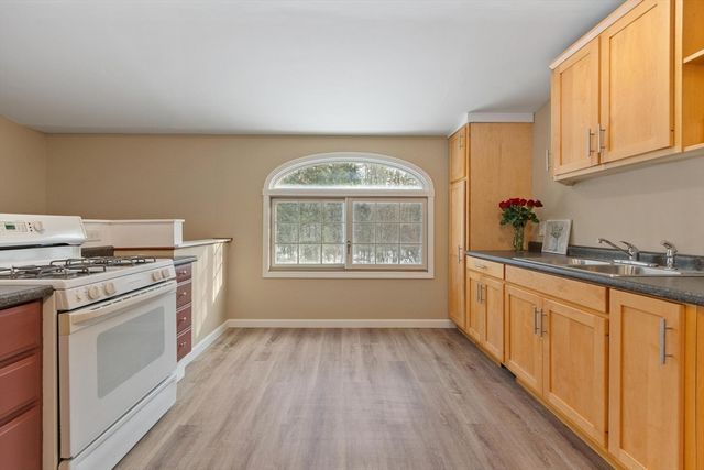152 Dudley Rd, Templeton, MA 01468