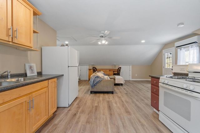 152 Dudley Rd, Templeton, MA 01468