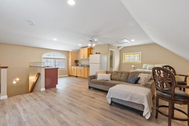 152 Dudley Rd, Templeton, MA 01468