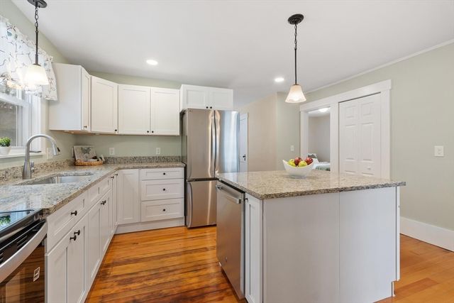 152 Dudley Rd, Templeton, MA 01468