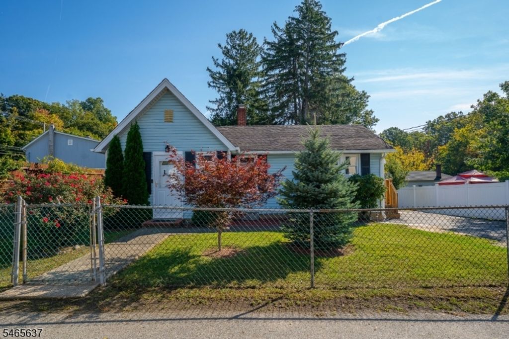 12 3Rd St, Bloomingdale Boro, NJ 07403 — photo 2