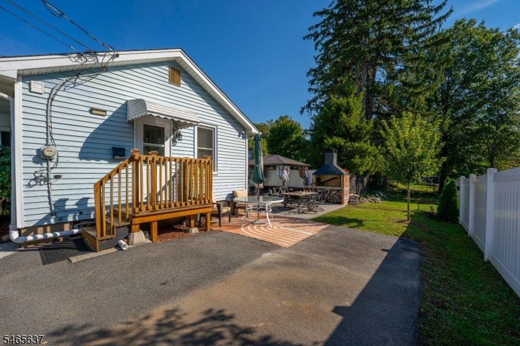 12 3Rd St, Bloomingdale Boro, NJ 07403 — photo 4