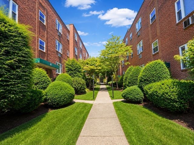 63 Colborne Road 3, Boston, MA 02135