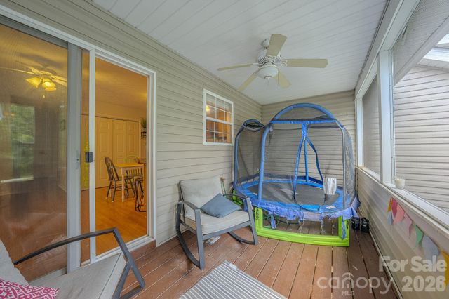 39 N Creekside Court, Hendersonville, NC 28791