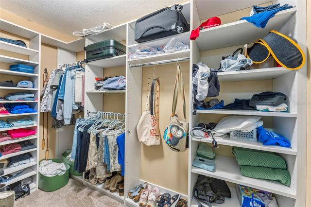 2979 W KNIGHTS AVENUE, Tampa, FL 33611