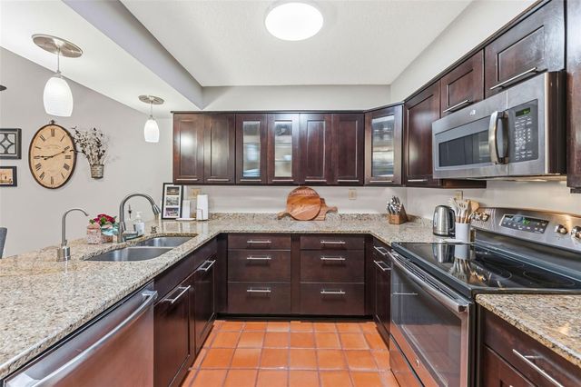 2979 W KNIGHTS AVENUE, Tampa, FL 33611