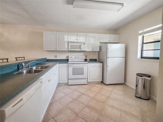 175 KINGS HIGHWAY Bldg 3 UNIT 314, Punta Gorda, FL 33983