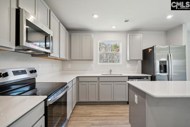 160 Kingfield Drive, Hopkins, SC 29061