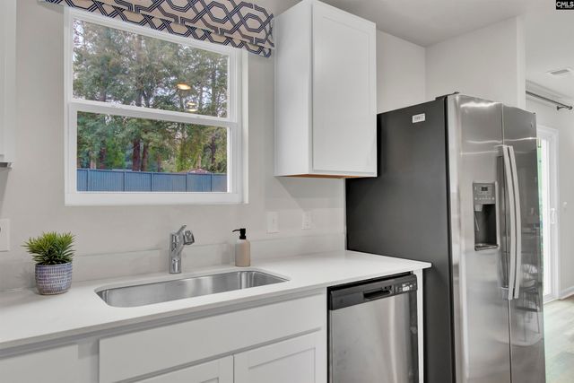 160 Kingfield Drive, Hopkins, SC 29061