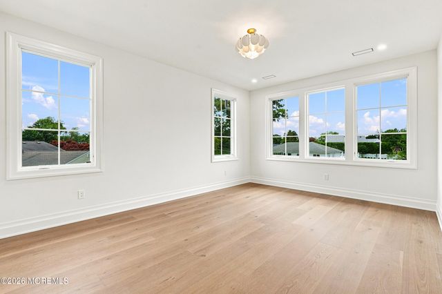 78 Beechwood Avenue, West Long Branch, NJ 07764