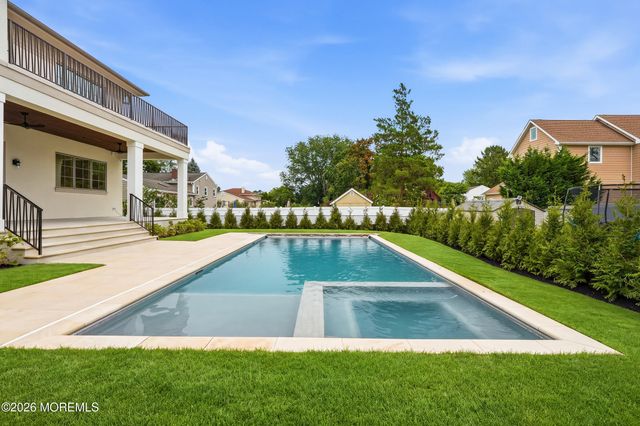 78 Beechwood Avenue, West Long Branch, NJ 07764