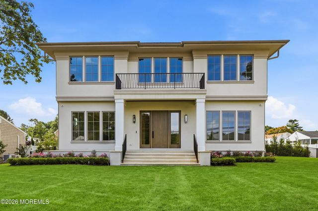 78 Beechwood Avenue, West Long Branch, NJ 07764