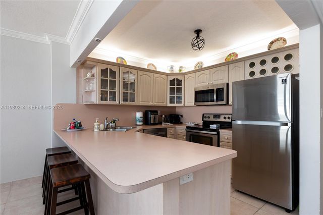 3725 S Ocean Drive 1421, Hollywood, FL 33019