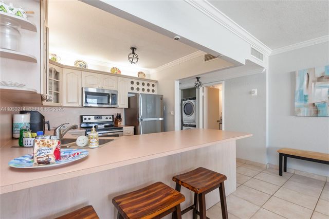 3725 S Ocean Drive 1421, Hollywood, FL 33019