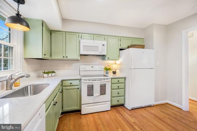 9507 SCARLET ST, Manassas, VA 20110