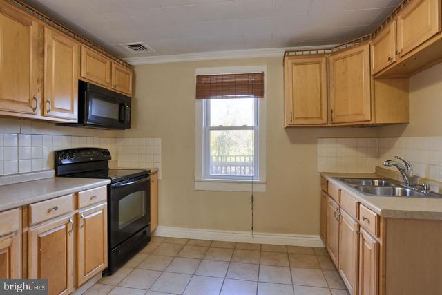 3319 ROUND TOP RD, Elizabethtown, PA 17022