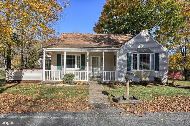 3319 ROUND TOP RD, Elizabethtown, PA 17022