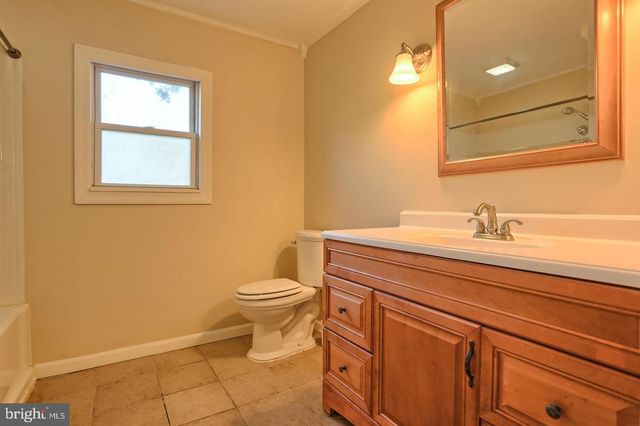 3319 ROUND TOP RD, Elizabethtown, PA 17022