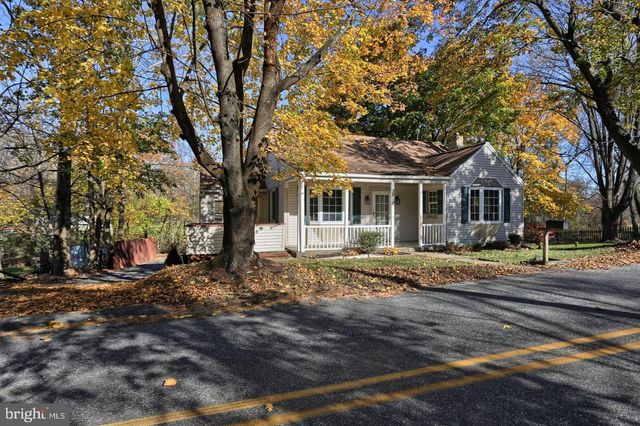 3319 ROUND TOP RD, Elizabethtown, PA 17022