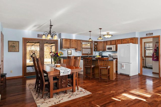 5840 Madsen Circle, Oregon, WI 53575