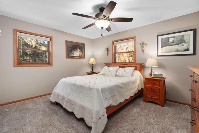 5840 Madsen Circle, Oregon, WI 53575