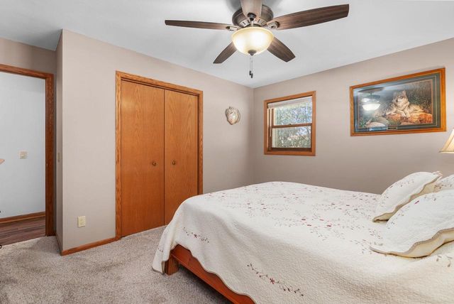 5840 Madsen Circle, Oregon, WI 53575