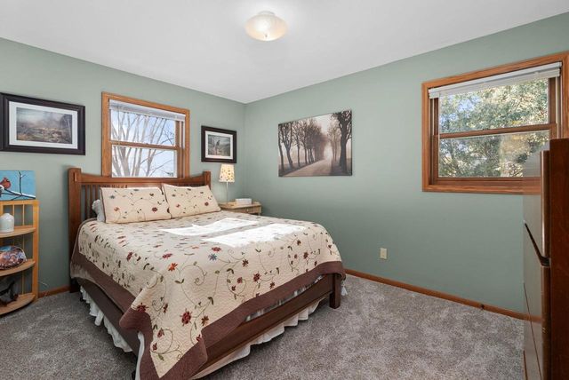 5840 Madsen Circle, Oregon, WI 53575