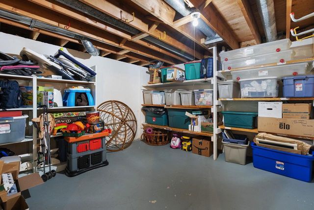 5840 Madsen Circle, Oregon, WI 53575