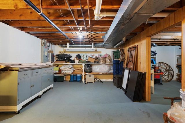 5840 Madsen Circle, Oregon, WI 53575