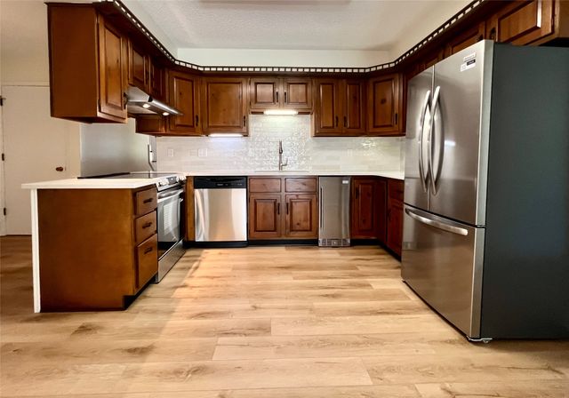 2711 64th Street, Des Moines, IA 50322